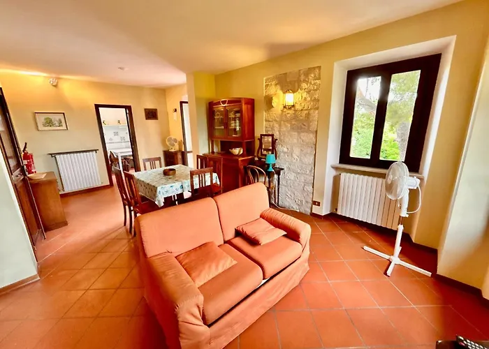 Sabina Trilo Sirolo, In Centro Con Posto Auto Sirolo