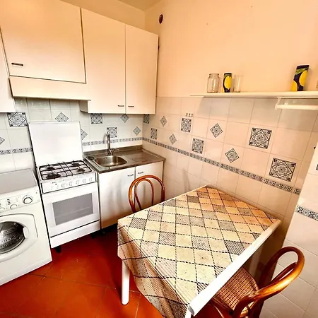 Sabina Trilo Sirolo, In Centro Con Posto Auto *