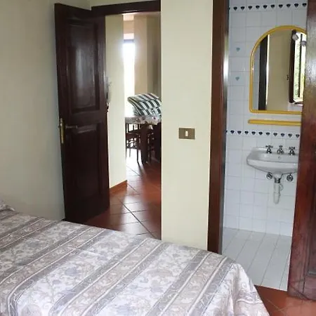 Sabina Trilo Sirolo, In Centro Con Posto Auto Sirolo